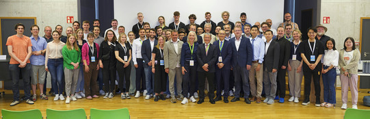 Gruppenfoto mit allen Teilnehmern